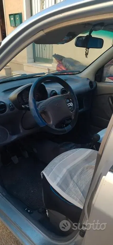 Usata Hyundai Atos Prime 59 CV (43 kW) 2003 Grigio Utilitaria