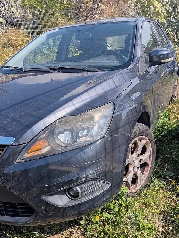 Usata Ford Focus 2010 Grigio Berlina