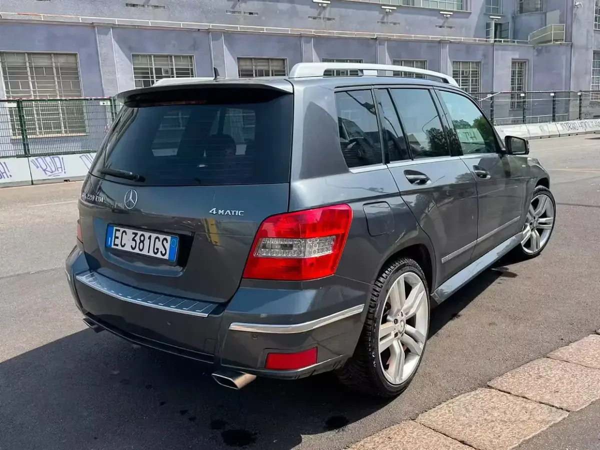 Usata Mercedes GLK220 170 CV (125 kW) 2012 Nero SUV