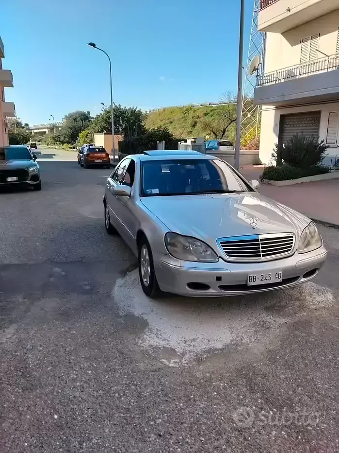 Usata Mercedes S500 306 CV (225 kW) 1999 Grigio Berlina