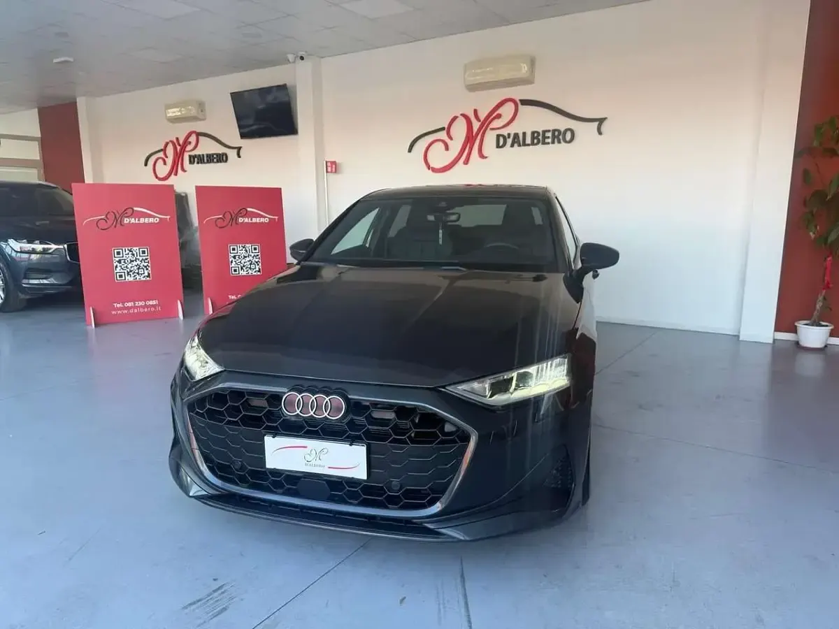 Nuova Audi A3 Sportback S-Line 150 CV (110 kW) 2025 Grigio Utilitaria