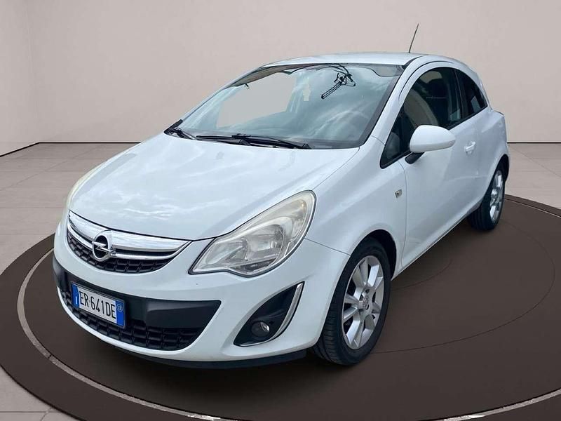 Usata Opel Corsa Sport 75 CV (55 kW) 2013 Bianco Utilitaria