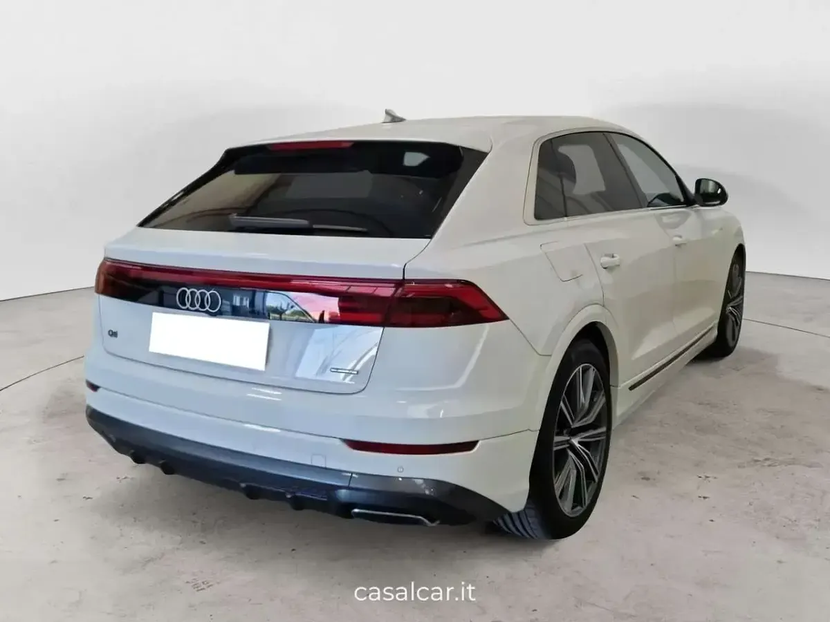 Nuova Audi Q8 S-Line 394 CV (289 kW) 2025 Bianco SUV