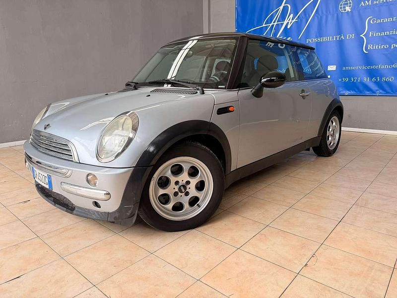 Usata Mini Cooper 116 CV (85 kW) 2004 Argento Utilitaria