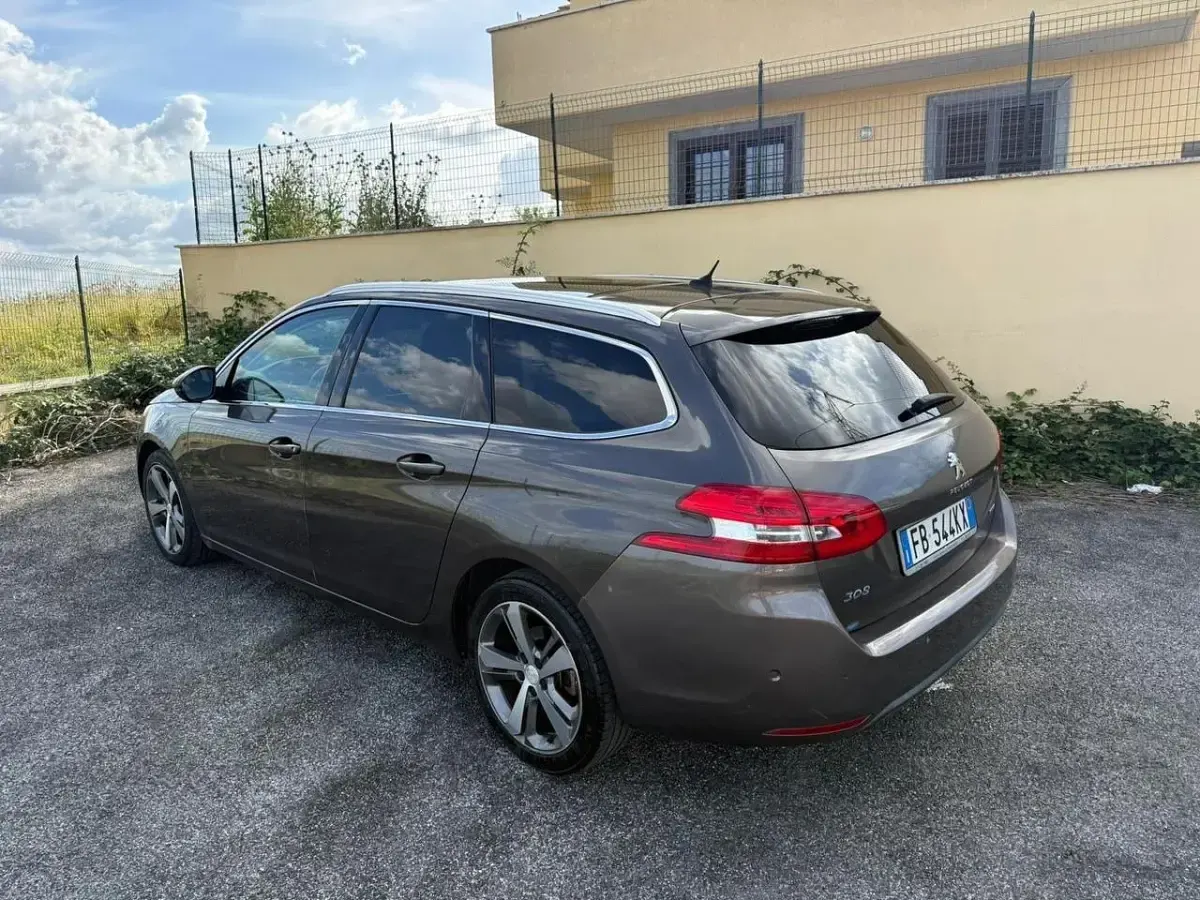 Usata Peugeot 308 Business-Line 150 CV (110 kW) 2017 Argento Station wagon