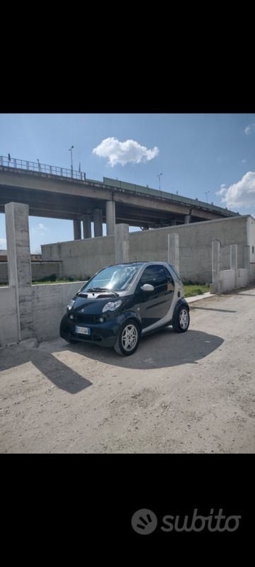 Nero Usata 2001 Smart ForTwo Coupé Coupé | 2700 € (Buon prezzo) - Immagine 1/4
