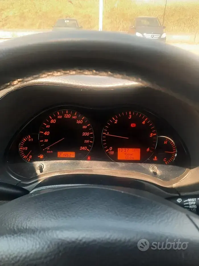 Usata Toyota Avensis 150 CV (110 kW) 2008 Grigio Station wagon