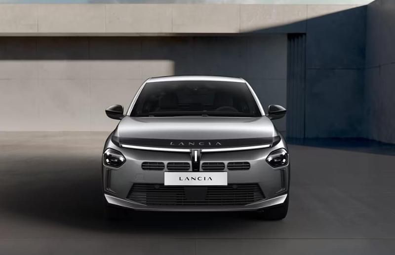 Nuova Lancia Ypsilon 101 CV (74 kW) 2025 Antracite Utilitaria