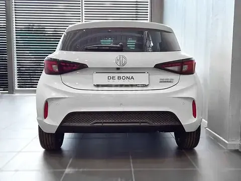Nuova MG MG3 Luxury 102 CV (75 kW) 2026 Bianco Utilitaria