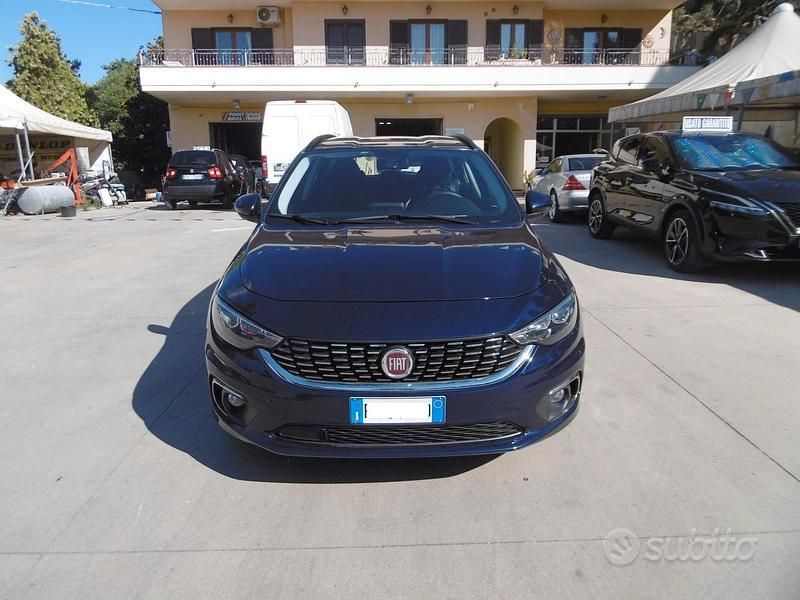 Usata Fiat Tipo Lounge 120 CV (88 kW) 2019 Blu Station wagon