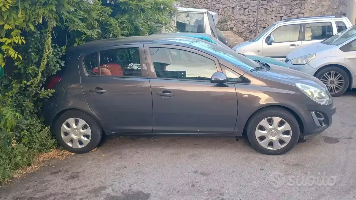 Usata Opel Corsa 75 CV (55 kW) 2013 Utilitaria