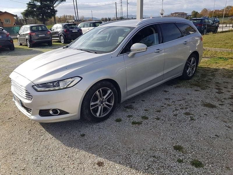 Argento Usata 2016 Ford Mondeo Titanium Station wagon | 7000 € (Ottimo prezzo) - Immagine 1/4