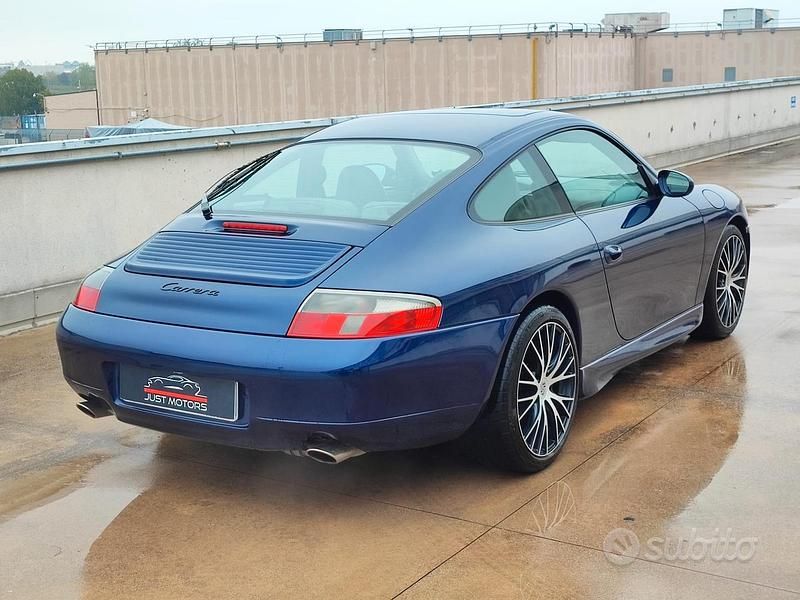 Usata Porsche 911 Carrera 2001 Blu Coupé