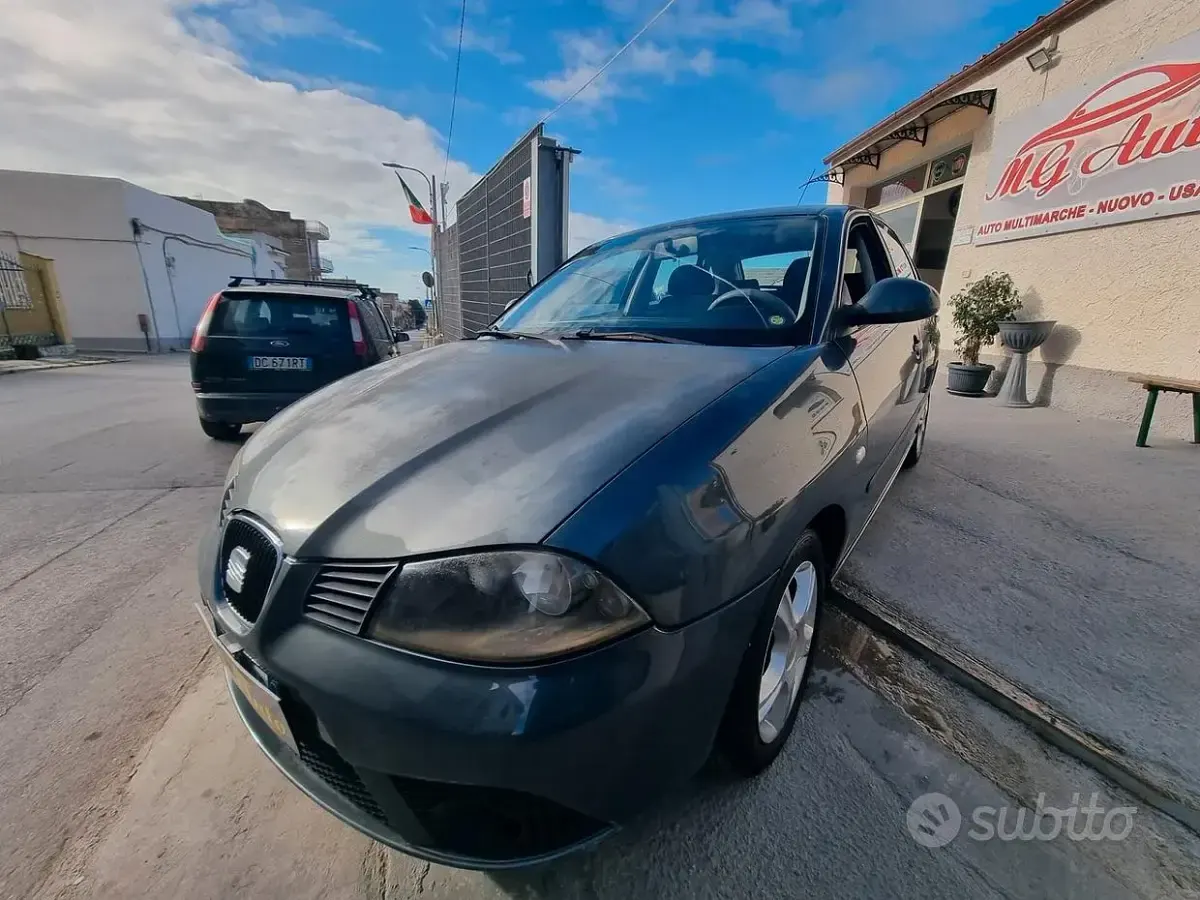 Usata Seat Ibiza Stylance 80 CV (58 kW) 2008 Grigio Berlina