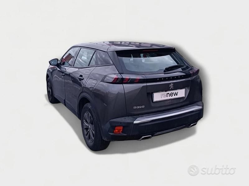 Usata Peugeot 2008 Active 131 CV (96 kW) 2022 Grigio scuro SUV