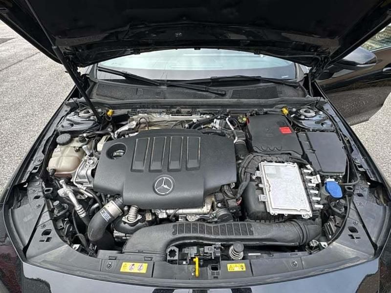 Usata Mercedes CLA200 Shooting Brake Premium 150 CV (110 kW) 2023 Nero Station wagon