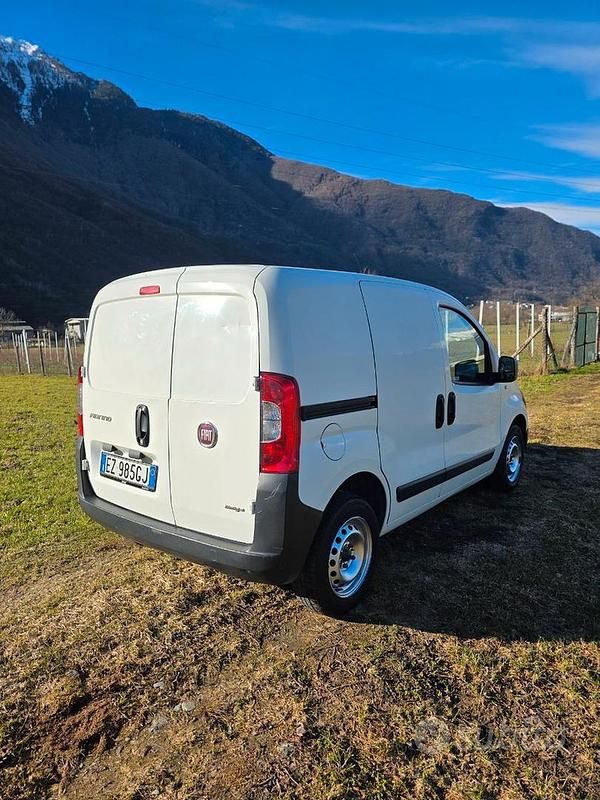 Usata Fiat Fiorino 75 CV (55 kW) 2015 Bianco Monovolume