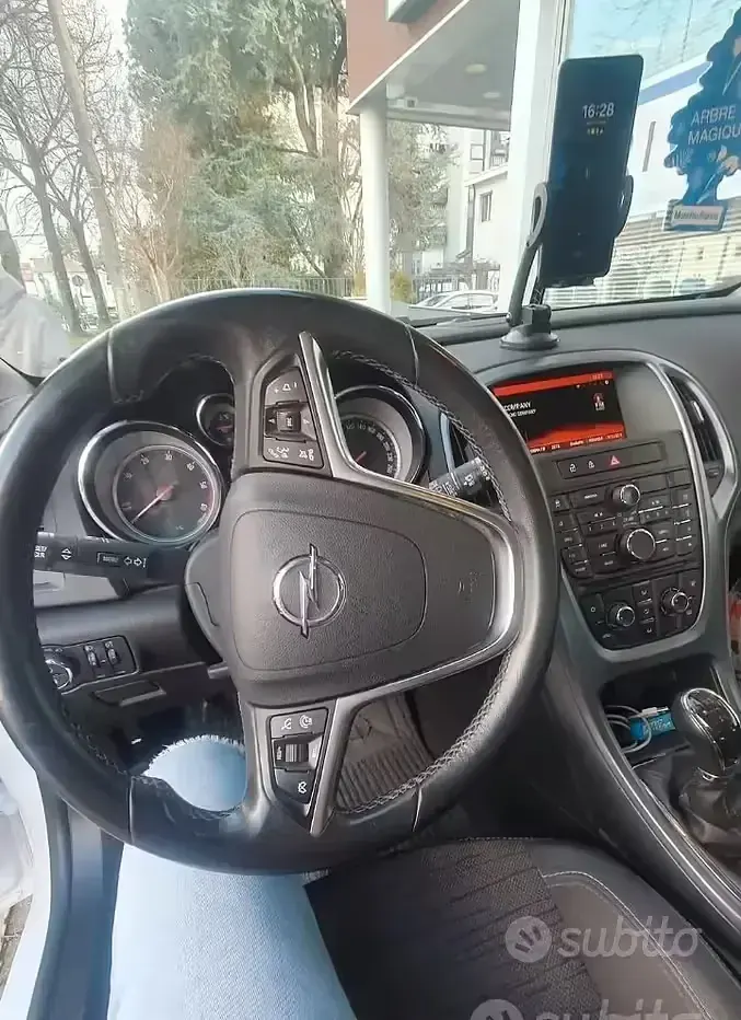 Usata Opel Astra 101 CV (74 kW) 2016 Station wagon