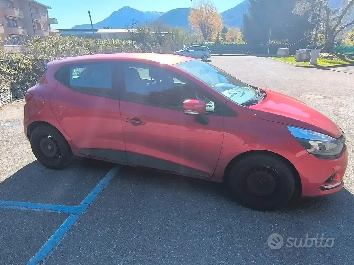 Usata Renault Clio IV 73 CV (53 kW) 2017 Rosso Berlina