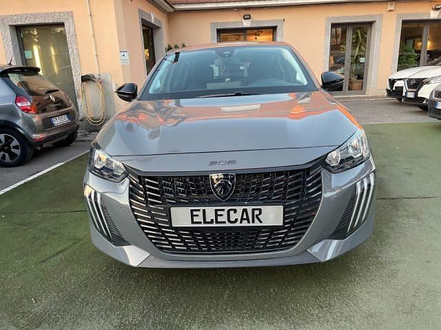 Usata Peugeot 208 Active 101 CV (74 kW) 2024 Grigio Utilitaria