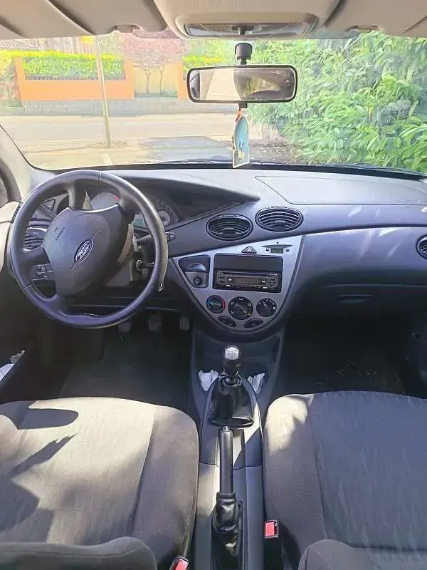 Usata Ford Focus Ghia 116 CV (85 kW) 2002 Berlina