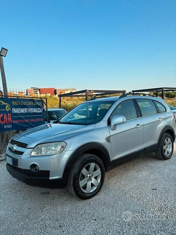 Usata Chevrolet Captiva 127 CV (93 kW) 2010 Grigio SUV