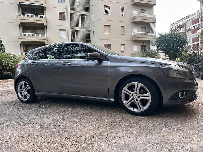 Usata Mercedes A180 109 CV (80 kW) 2014 Berlina