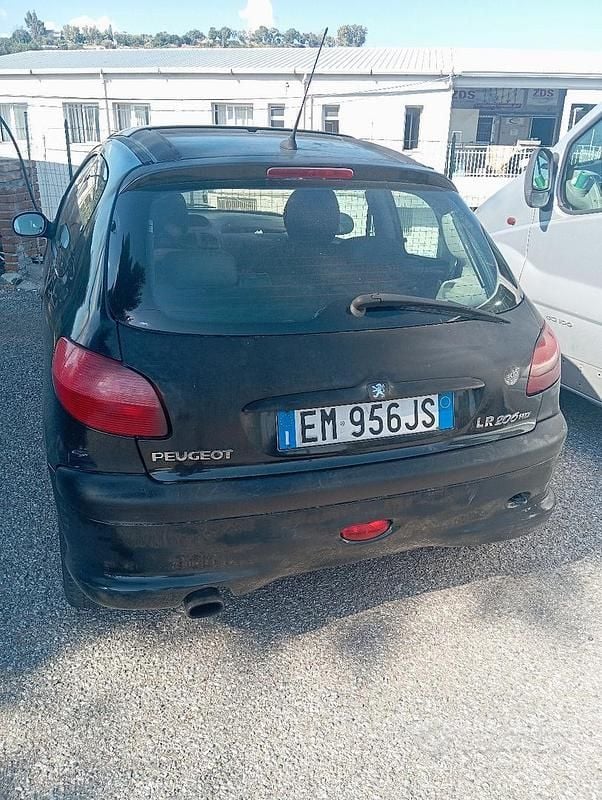 Usata Peugeot 206 90 CV (66 kW) 2000 Nero Berlina