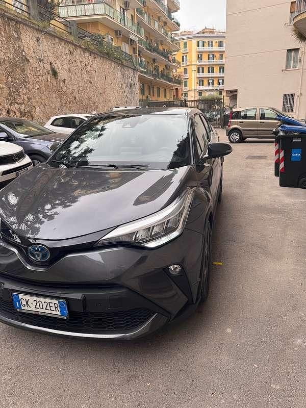 Usata Toyota C-HR Trend 122 CV (89 kW) 2022 Grigio SUV