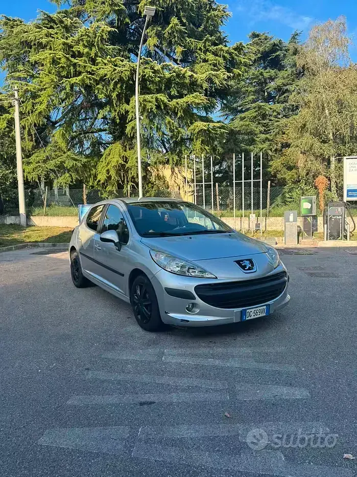 Usata Peugeot 207 73 CV (53 kW) 2007 Grigio Berlina