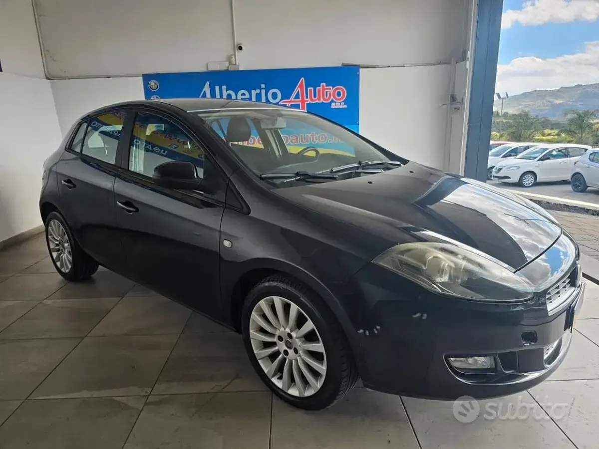 Usata Fiat Bravo Emotion 105 CV (77 kW) 2010 Nero Utilitaria