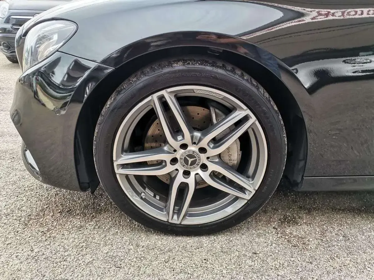 Usata Mercedes E350 Premium 258 CV (189 kW) 2017 Nero Station wagon