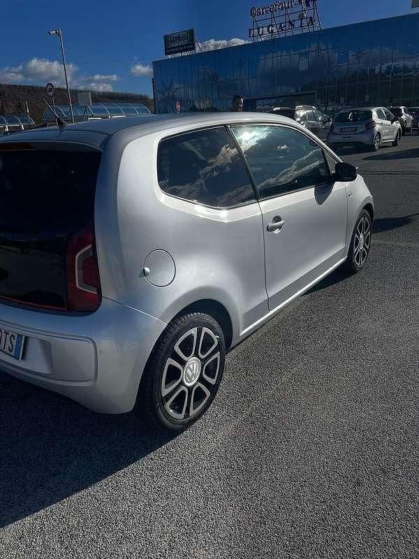 Begagnad VW up! 75 HK (55 kW) 2012 Grå Halvkombi