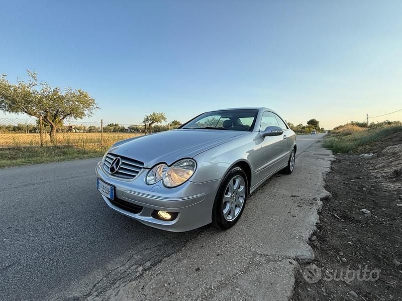 Usata Mercedes CLK200 Elegance 163 CV (119 kW) 2005 Argento Coupé