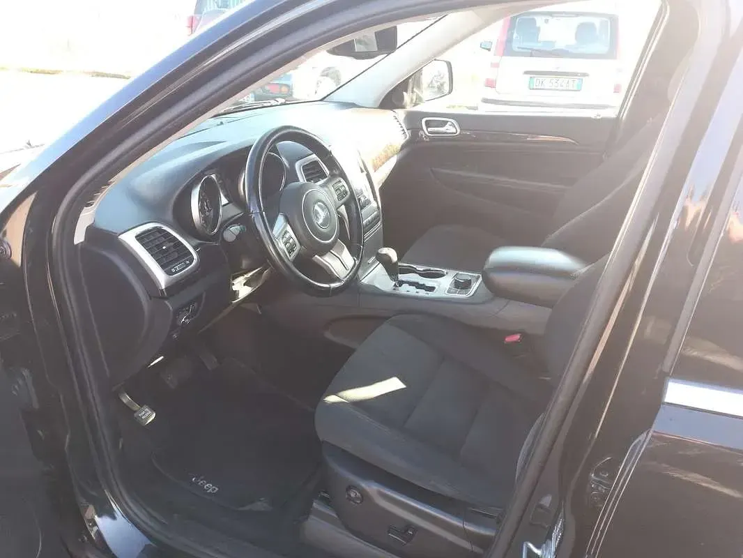Usata Jeep Grand Cherokee Laredo 190 CV (139 kW) 2013 SUV