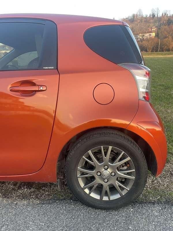 Usata Toyota iQ 68 CV (50 kW) 2011 Utilitaria