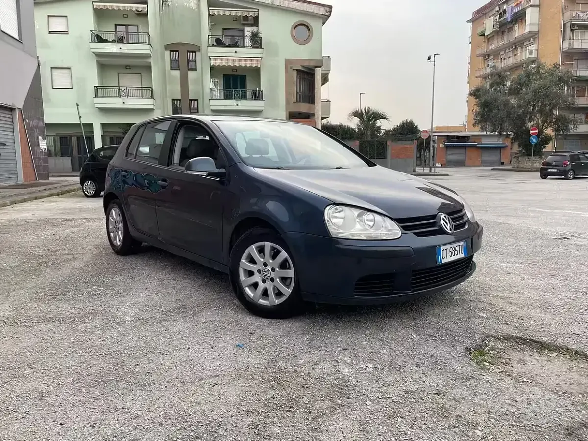 Usata VW Golf Plus Cross Sportline 105 CV (77 kW) 2006 Grigio Monovolume