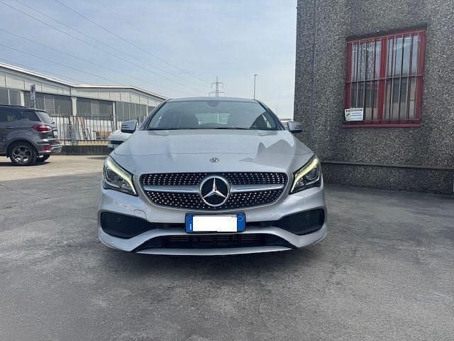 Usata Mercedes CLA220 Premium 170 CV (125 kW) 2018 Argento Berlina