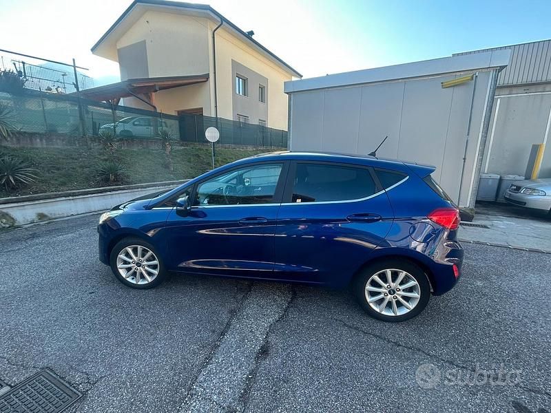 Usata Ford Fiesta ST-Line 86 CV (63 kW) 2018 Blu Utilitaria