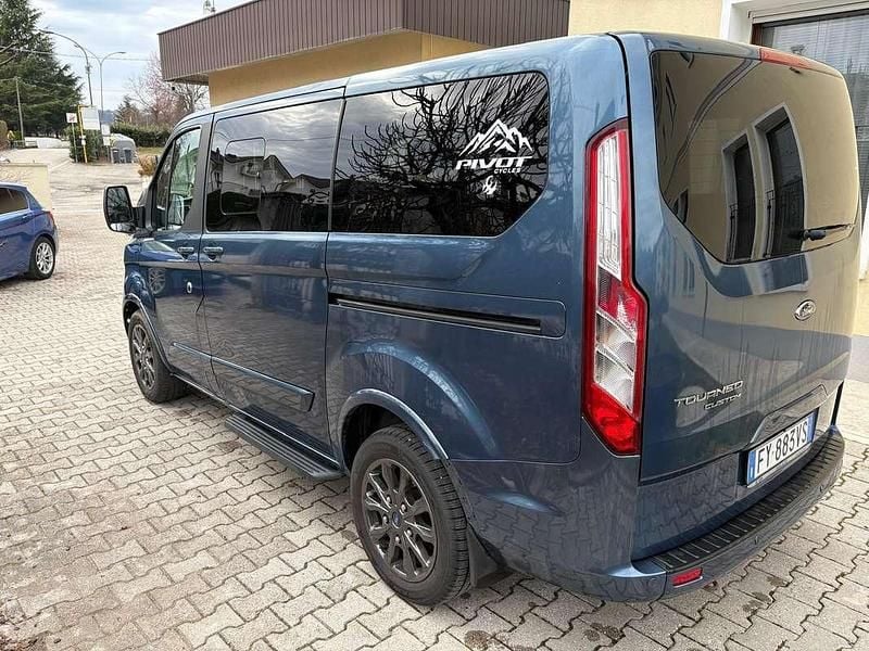 Usata Ford Tourneo Custom Titanium 182 CV (133 kW) 2019 Blu/azzurro Furgone
