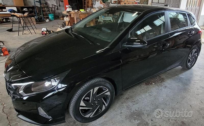 Usata Hyundai i20 84 CV (61 kW) 2023 Nero Utilitaria