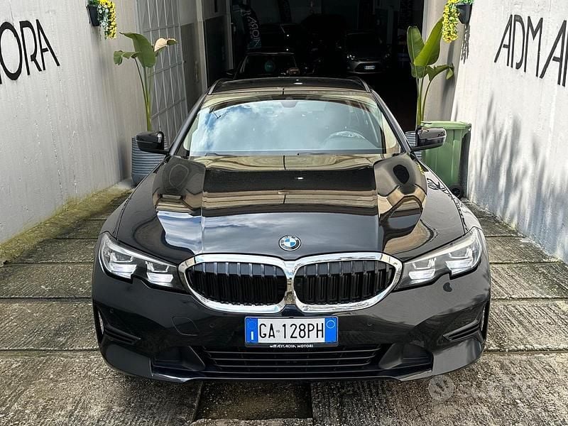 Usata BMW 320 Sport Line 190 CV (139 kW) 2020 Nero Station wagon