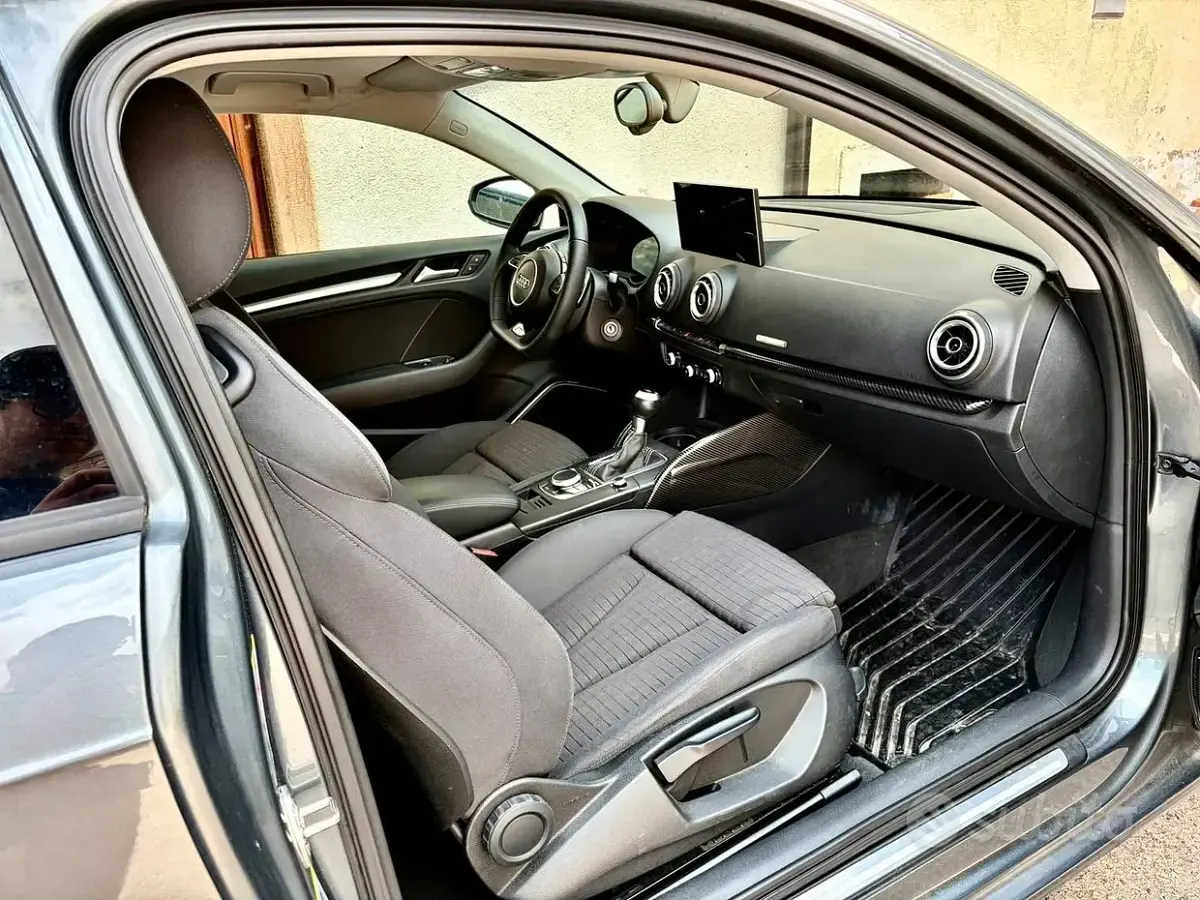 Usata Audi A3 Ambition 150 CV (110 kW) 2012 Grigio Utilitaria