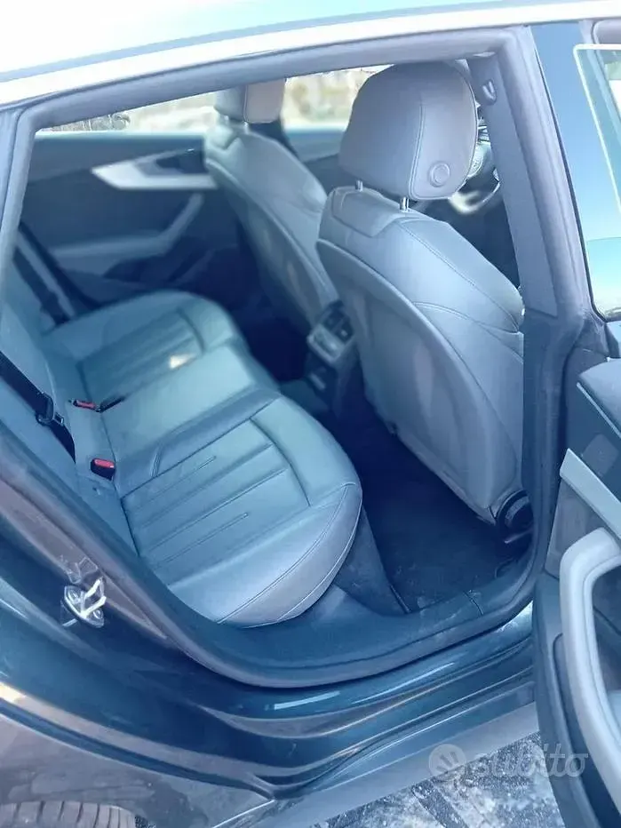 Usata Audi A5 Sportback S-Line 190 CV (139 kW) 2019 Grigio Utilitaria