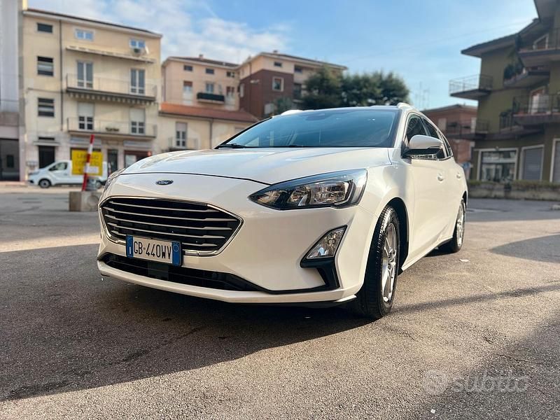 Bianco Usata 2020 Ford Focus Tre volumi | 9300 € (Super prezzo) - Immagine 1/4