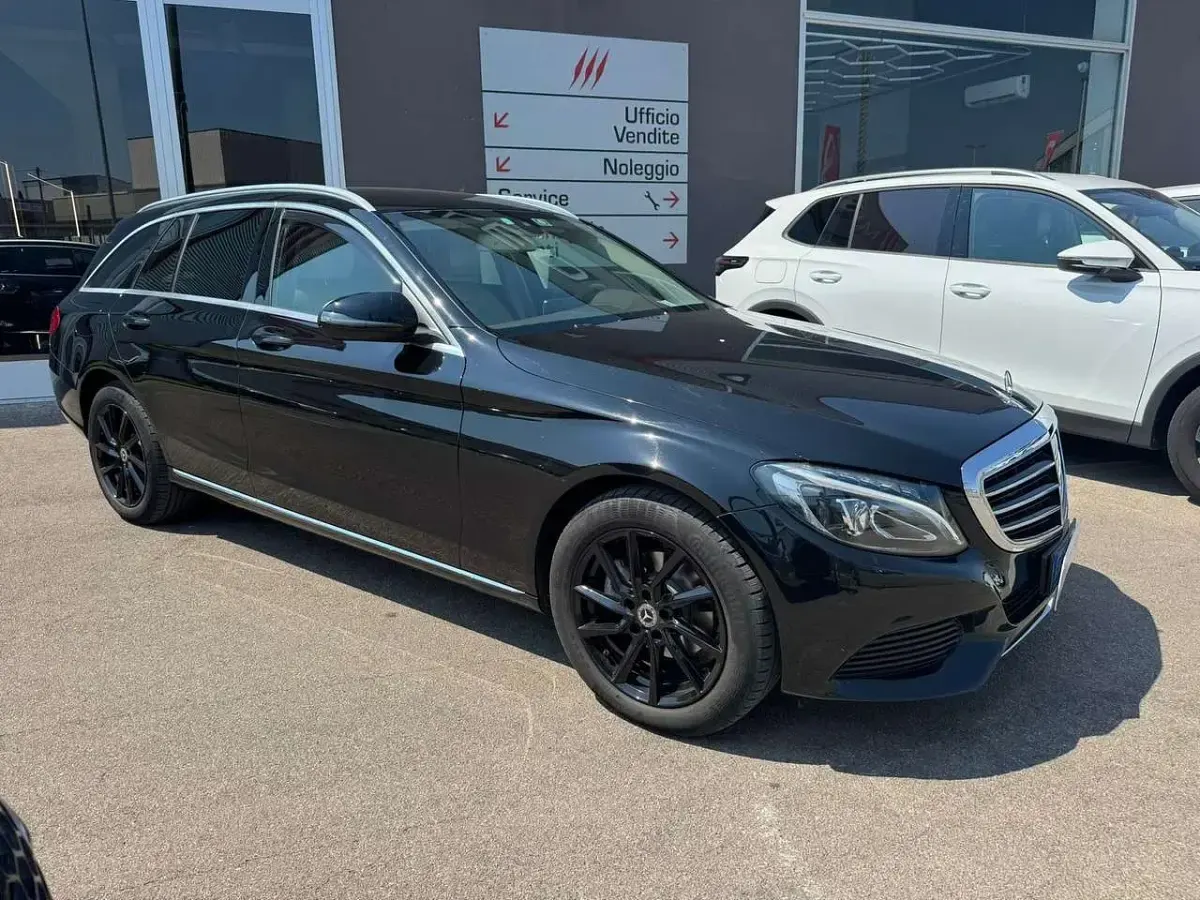 Usata Mercedes C200 Premium Plus 136 CV (100 kW) 2016 Nero Station wagon