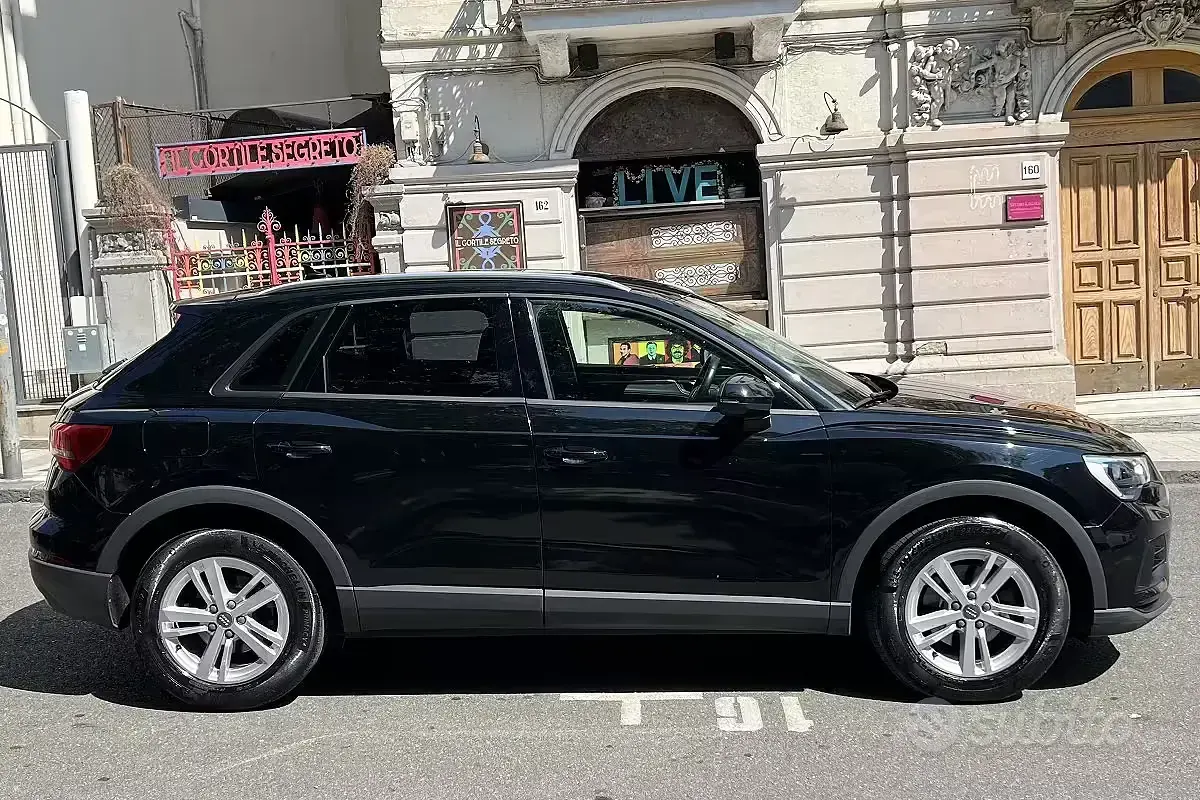 Usata Audi Q3 Comfort 150 CV (110 kW) 2020 Nero SUV