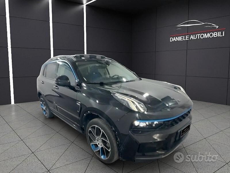 Usata Lynk & Co 01 261 CV (191 kW) 2023 Nero SUV