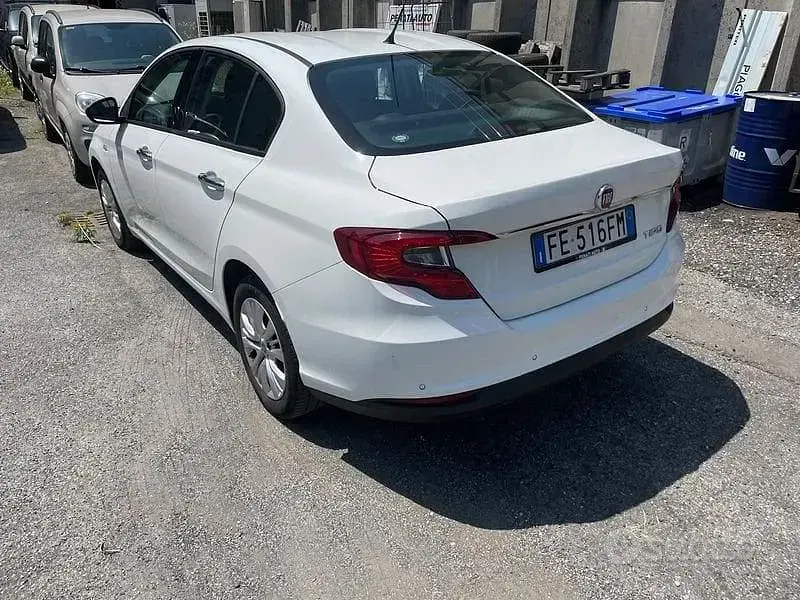 Usata Fiat Tipo Opening Edition 95 CV (69 kW) 2016 Bianco Berlina