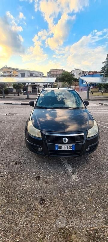 Usata Fiat Sedici 120 CV (88 kW) 2009 SUV